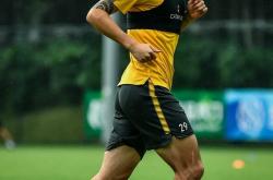 爱游戏在线-恒大备战关键比赛，球员备战努力