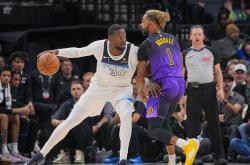 爱游戏APP-猛龙血洗湖人，戈贝尔送出助攻