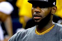 爱游戏APP-上海男篮卫冕之路艰难，力争重回巅峰