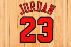 爱游戏官网-浓眉主宰战局，当国王的权杖遇上独行侠的孤星