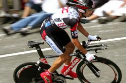 爱游戏官方-厄德高闪耀全场，巴拉圭收割哥伦比亚，南美足坛的权力转移之夜