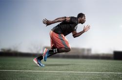 爱游戏中国-黄蜂的蜂群战术，独行侠如何应对浓眉持续制造的杀伤？