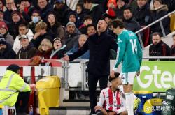 爱游戏tv-关于利物浦惨遭逆转，晋级前途岌岌可危的信息