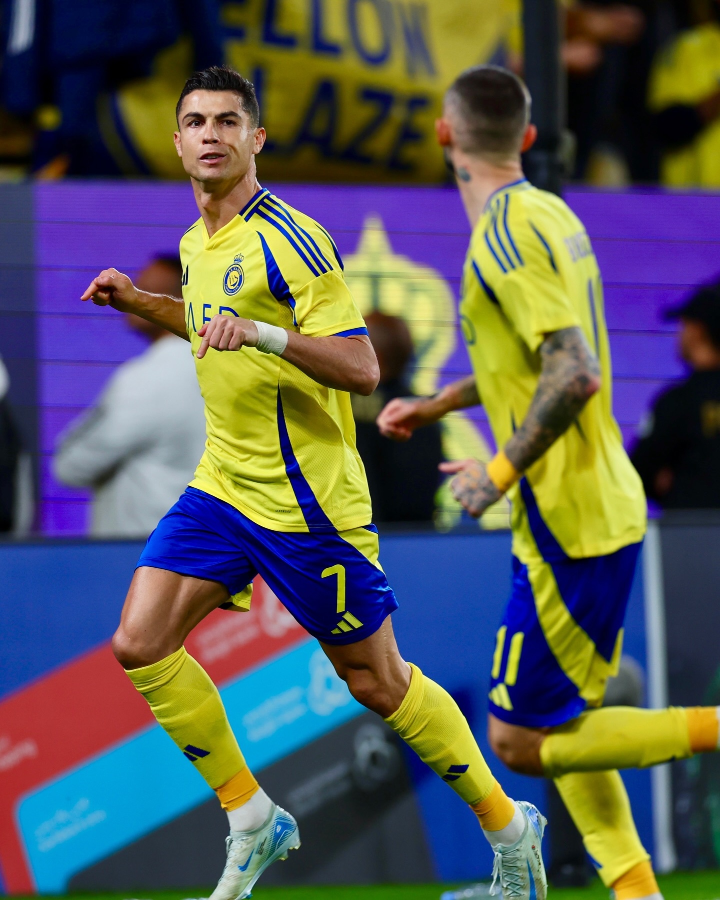 克罗地亚中场完美传球,助攻成功 克罗地亚中场完美传球,助攻成功