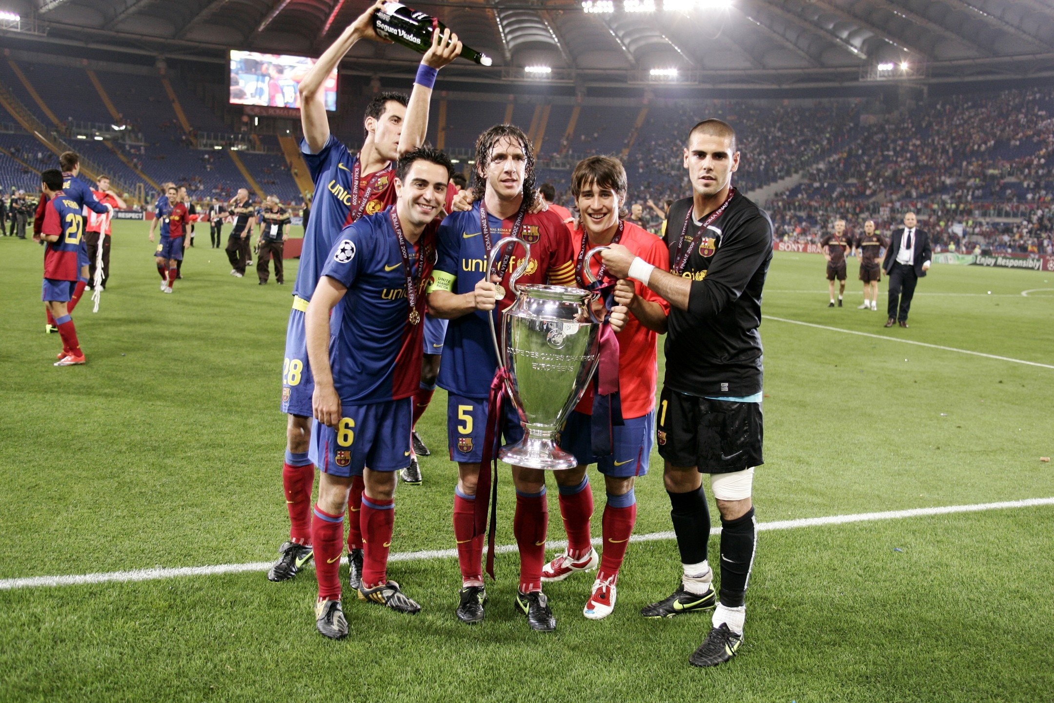 巴萨主场豪取三分,梅西领军 巴萨主场豪取三分,梅西领军