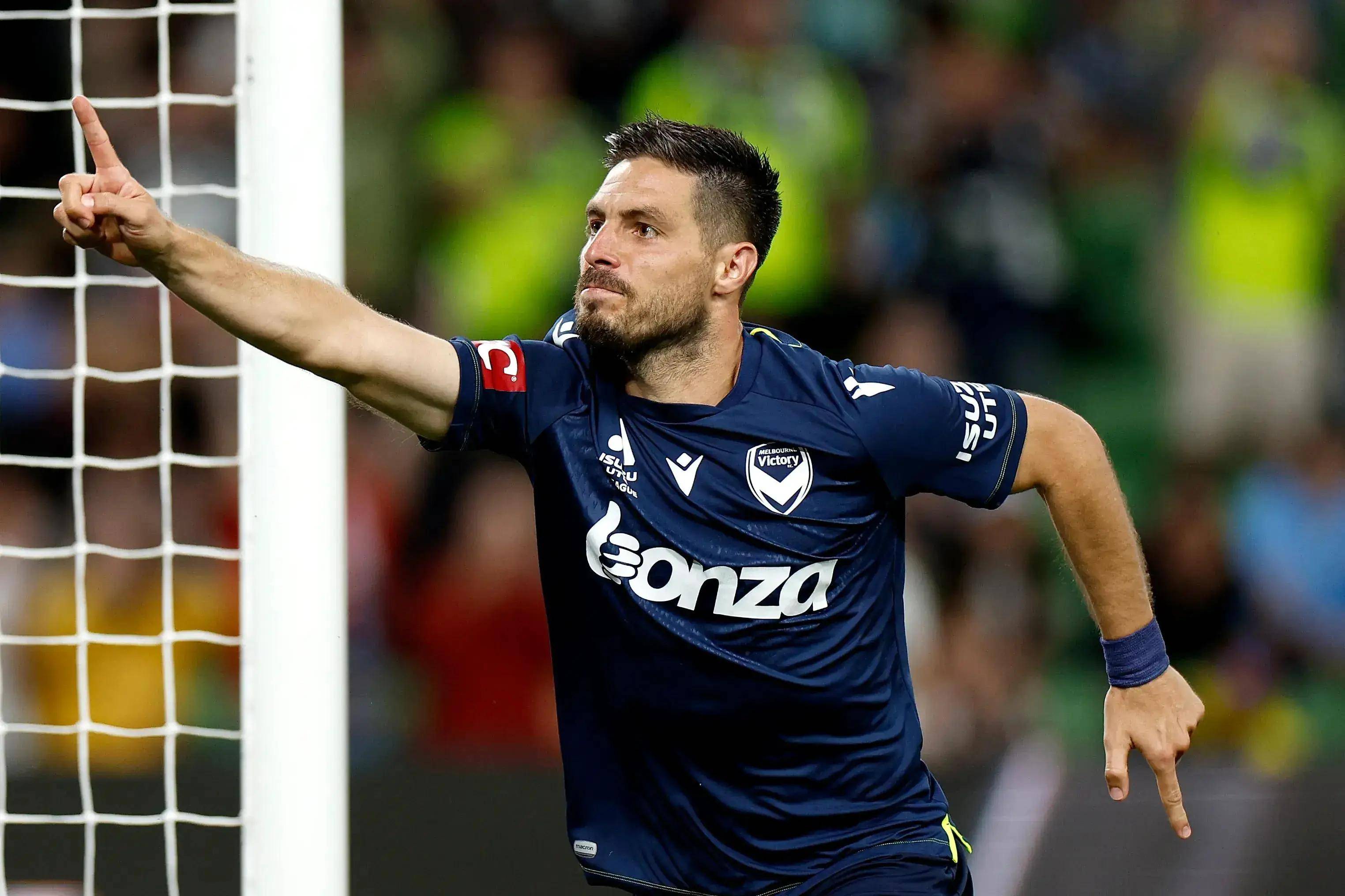 包含悉尼FC斩获胜利，步入小组资格赛的词条