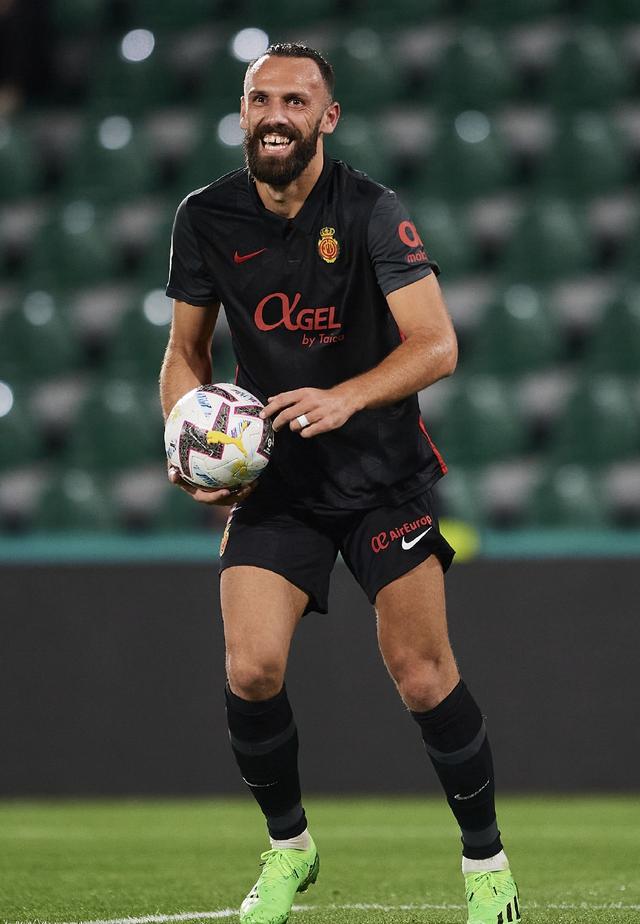 赫塔菲四战不胜，球队陷入低谷