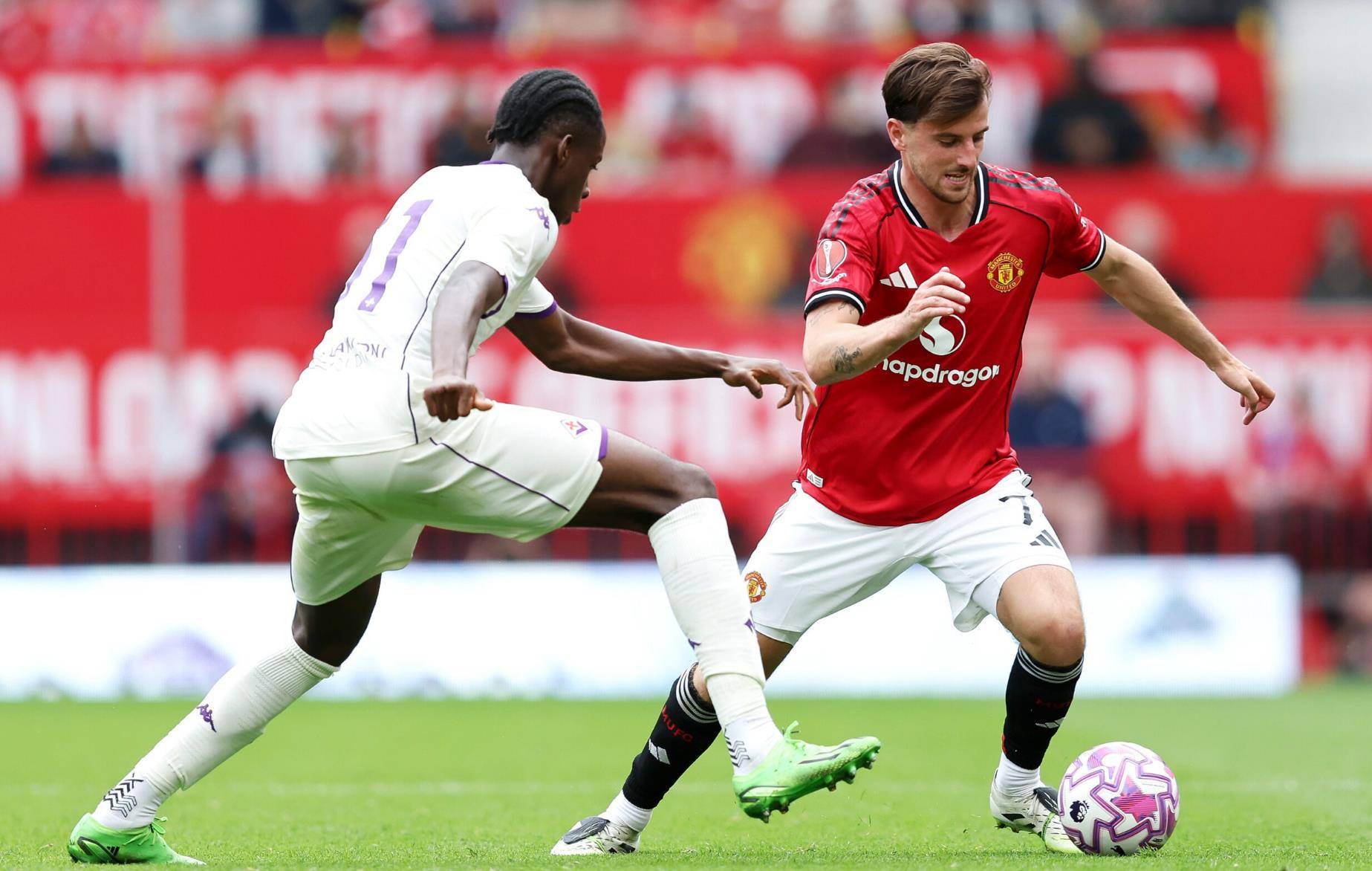 阿森纳主场不敌曼联,中场逼平的简单介绍 阿森纳主场不敌曼联,中场逼平的简单介绍