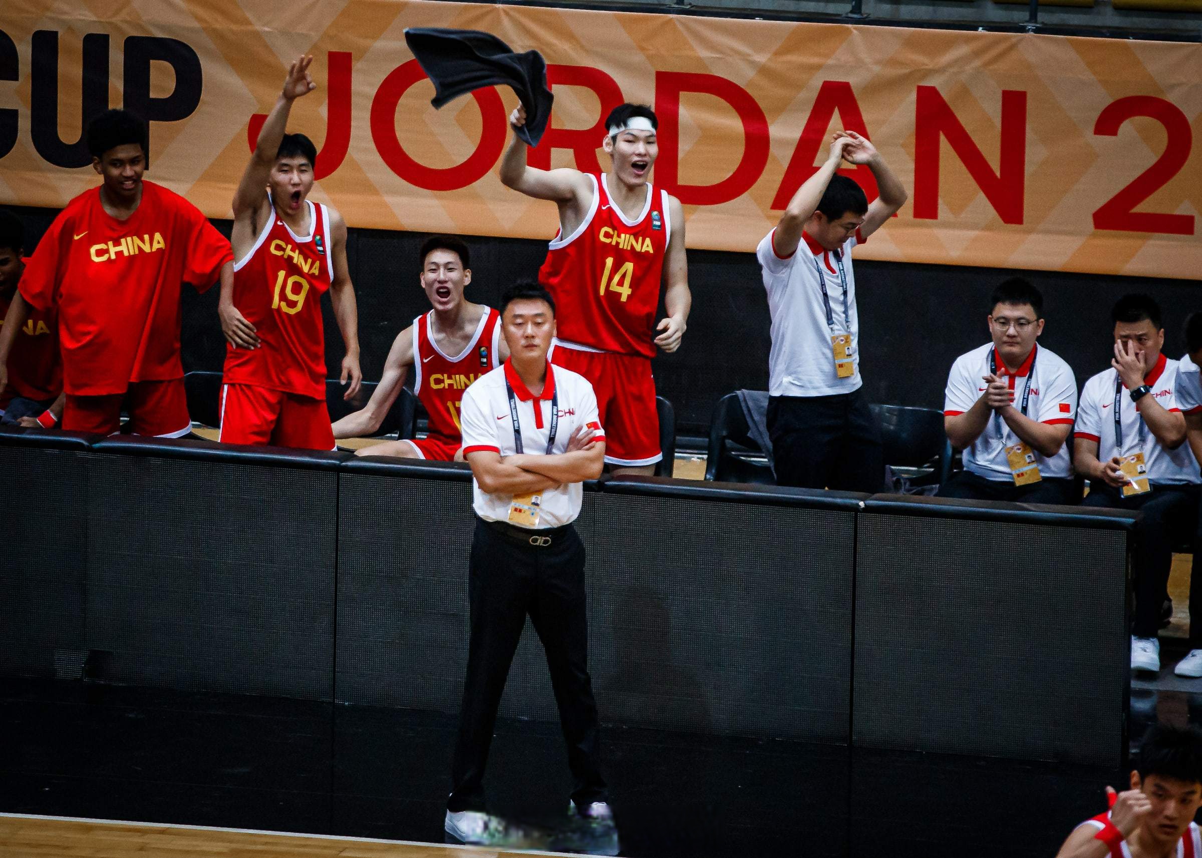 看球员们如何在比赛中发挥出最强实力 看球员们如何在比赛中发挥出最强实力