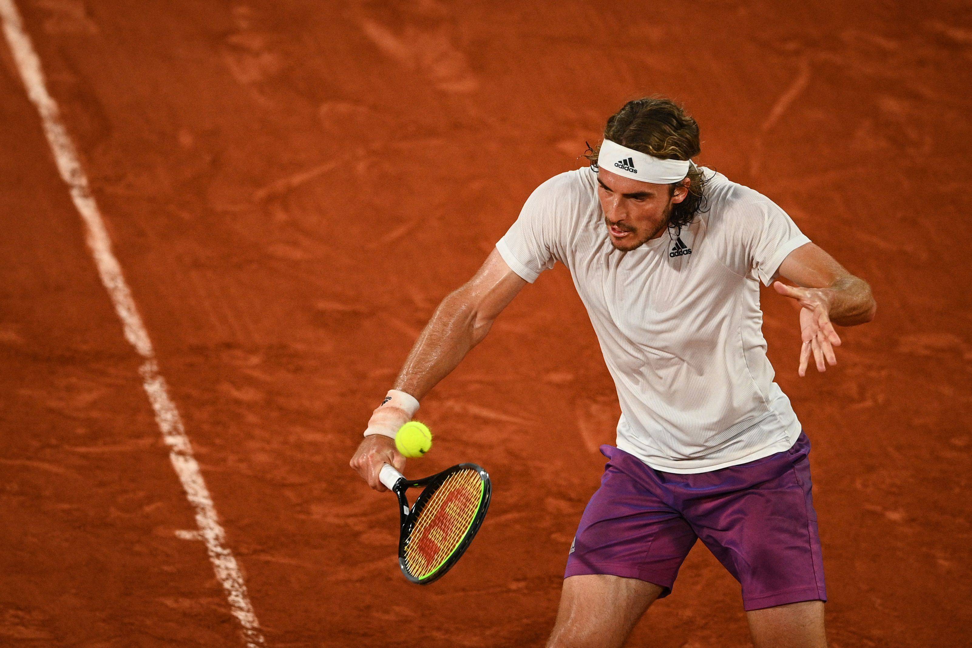 关于温网险胜ATP总决赛,西西帕斯高光表现的信息 关于温网险胜ATP总决赛,西西帕斯高光表现的信息