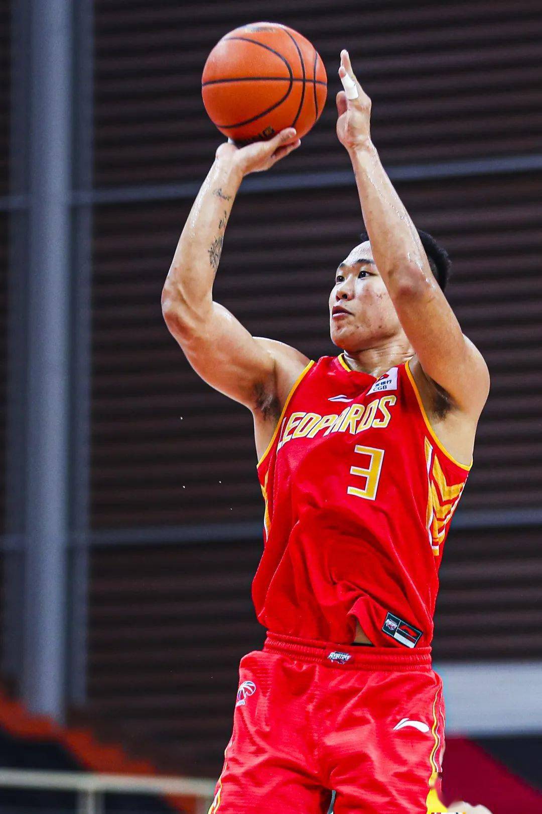 瑞典逆转罗马,莫德里奇三分雨点燃全场的简单介绍 瑞典逆转罗马,莫德里奇三分雨点燃全场的简单介绍