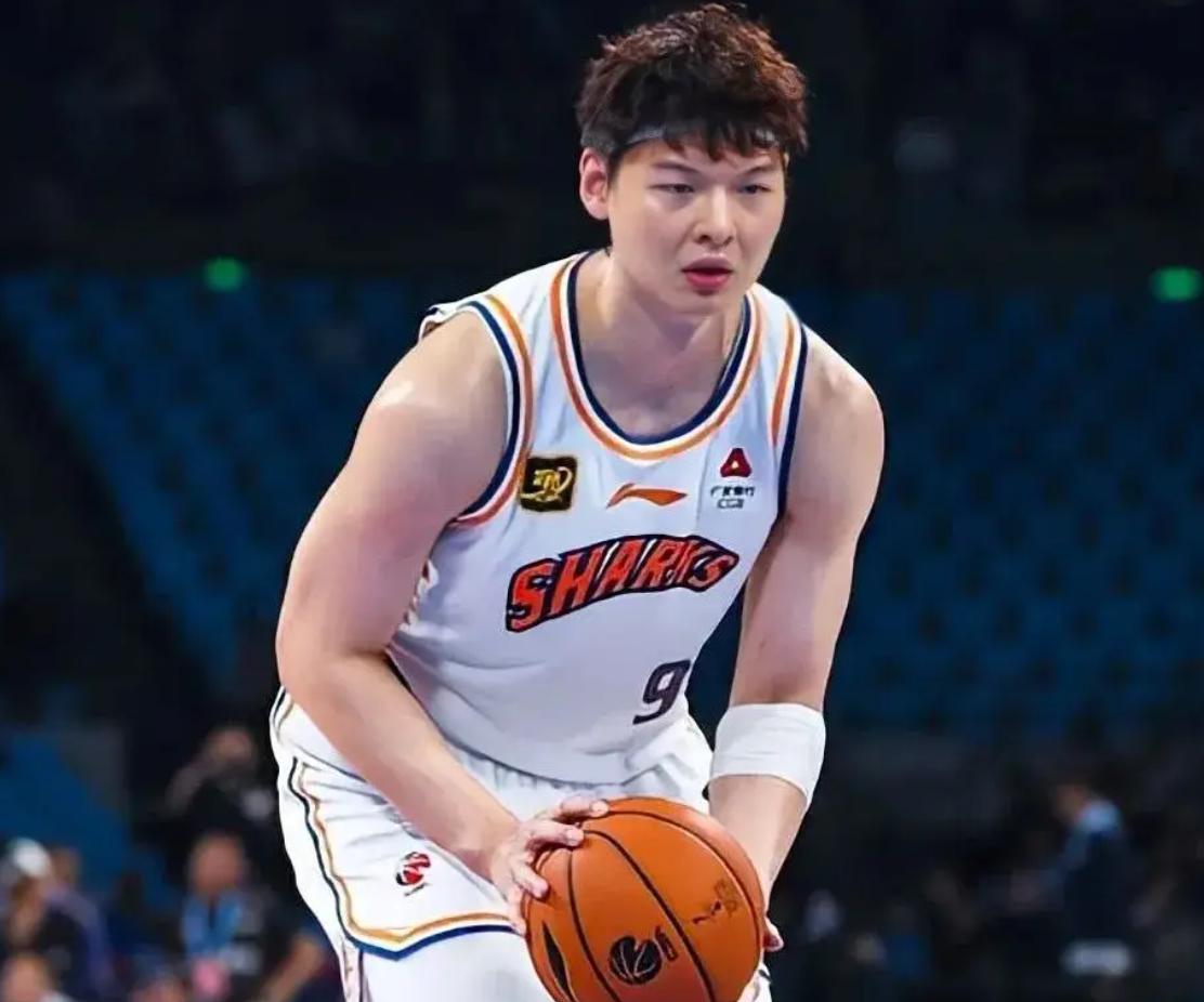 江苏队绝杀上海队，王哲林关键制胜