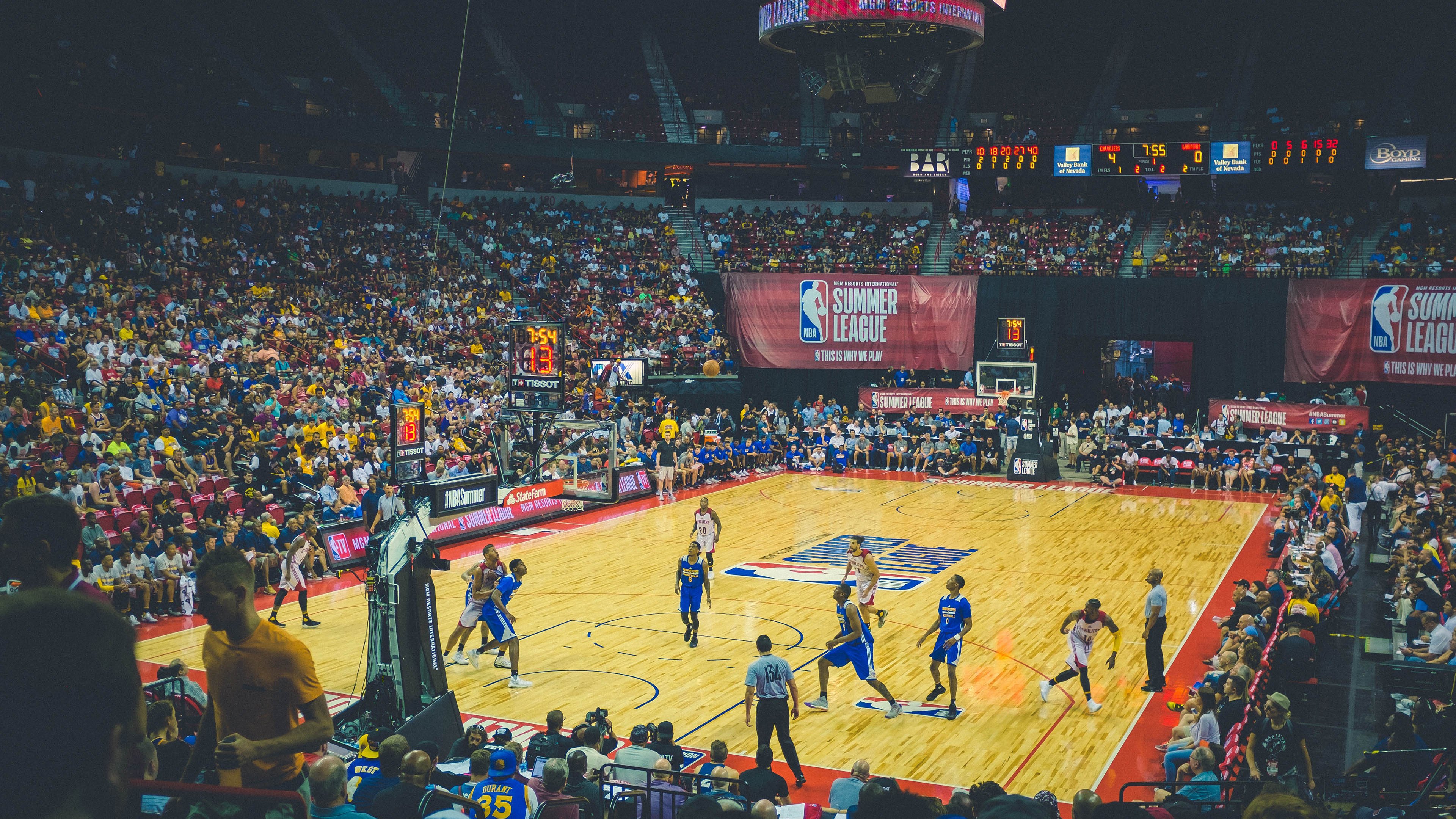 东契奇惊艳四座，北京队决胜局带走步行者