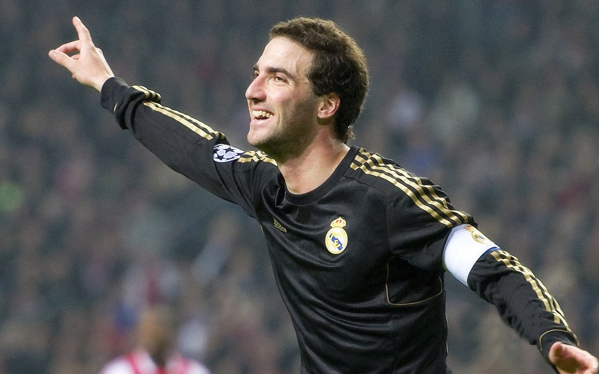 切特·夜刃·霍纳,当F1防线在霓虹下彻底崩解