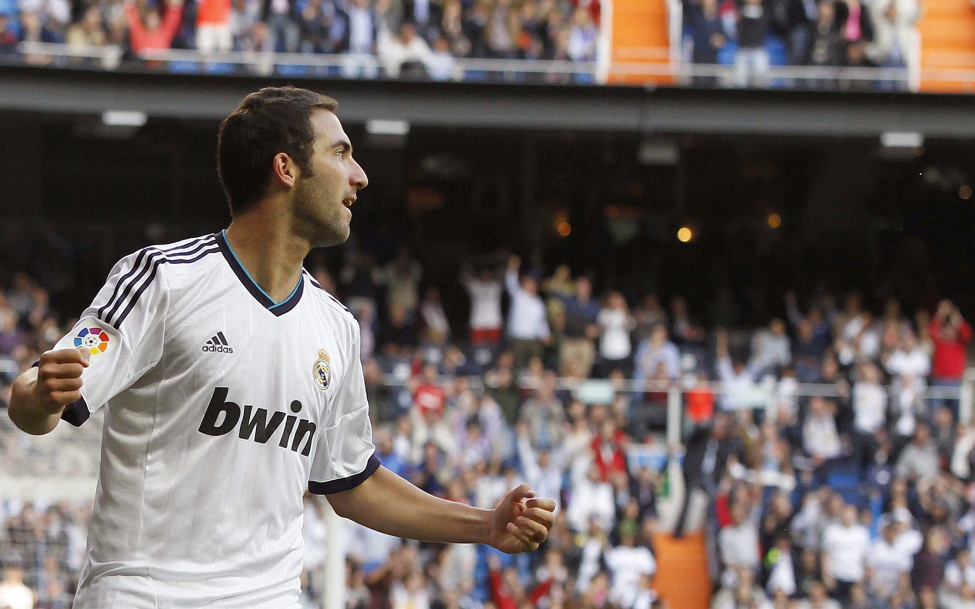 澳大利亚终结西班牙，萨拉赫成为关键先生的战术启示