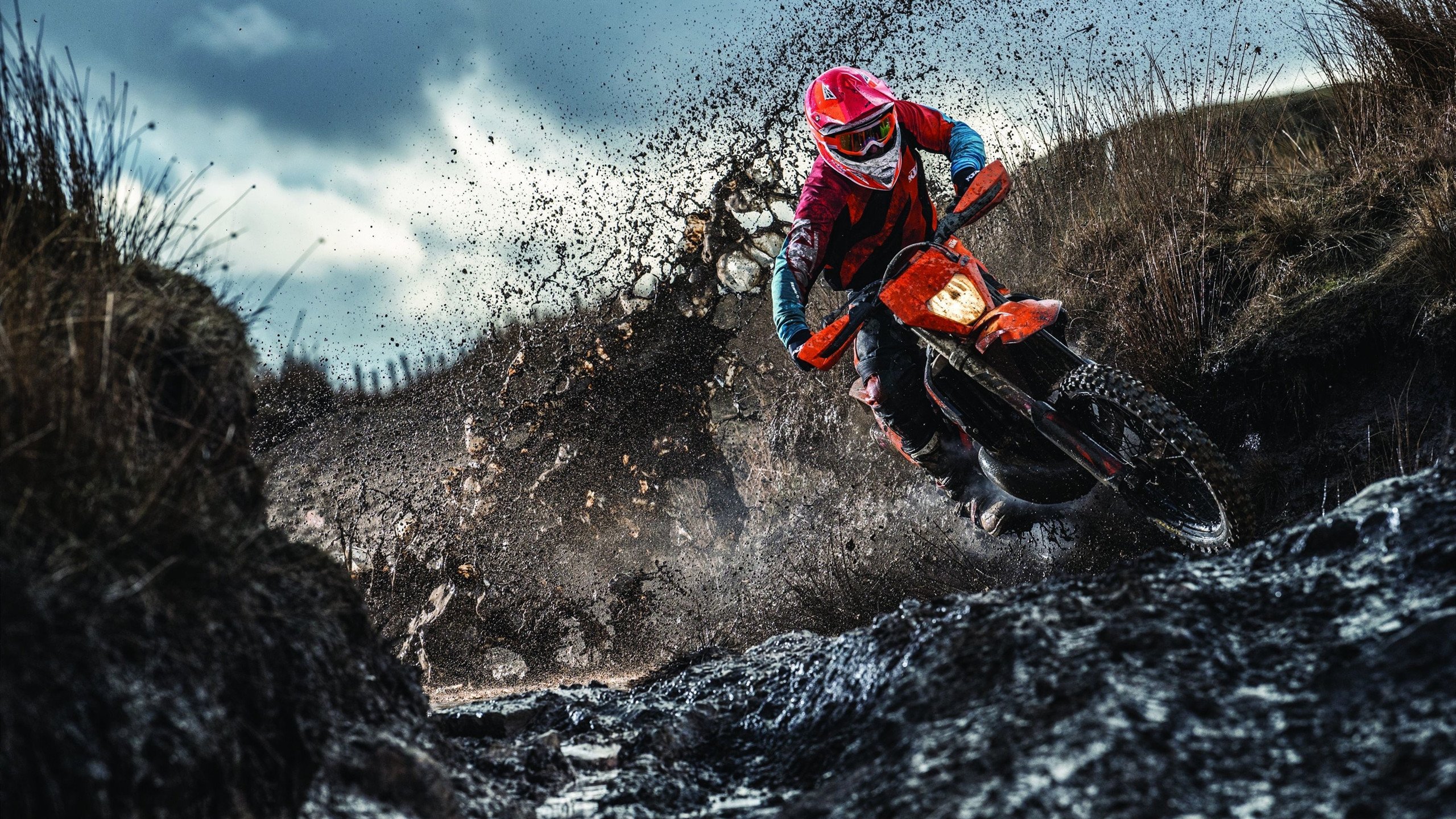 鹿角争锋，伦纳德完美主宰，雄鹿对阵掘金的技术与意志之战